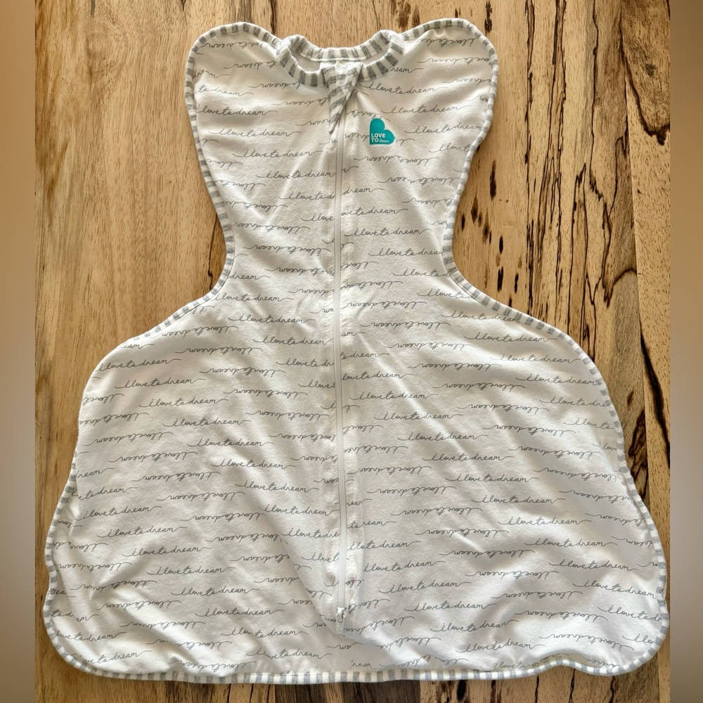 Love to Dream Swaddle Up™ Hip Harness in Dreamer White - Small